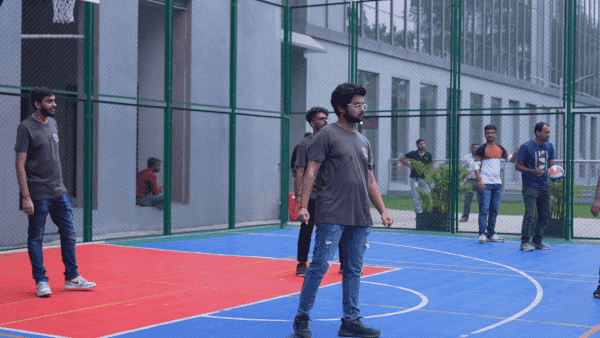 desportz students playing outdoor games